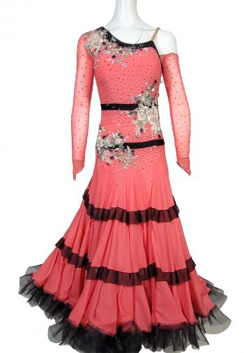 Cashay designer Latin dress | Bruna Front